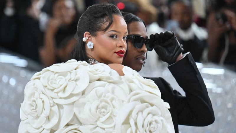 Rihanna y su pareja en el Met Gala de Nueva York 2023